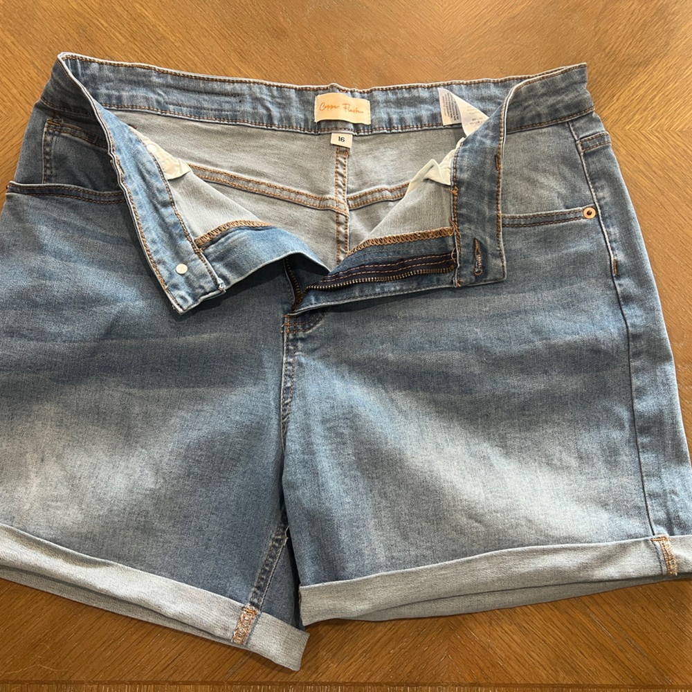Coastal Relaxed Light Blue Denim Shorts by Canyon River - Men’s Relaxed Fit
